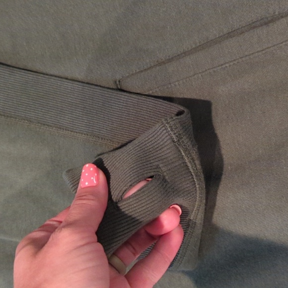 Zyia Hoodie Sweatshirt Women's Size Medium Green Pockets - Picture 7 of 12